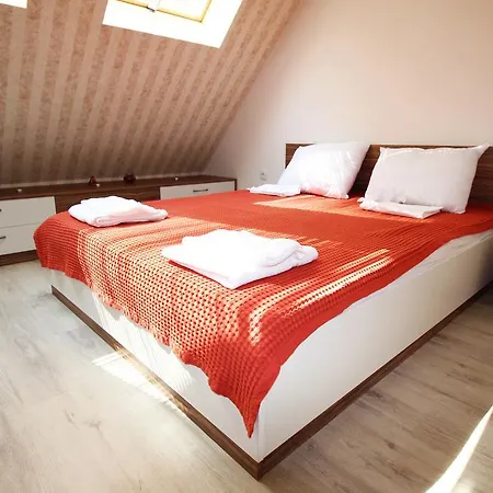 Lilly Apartament *